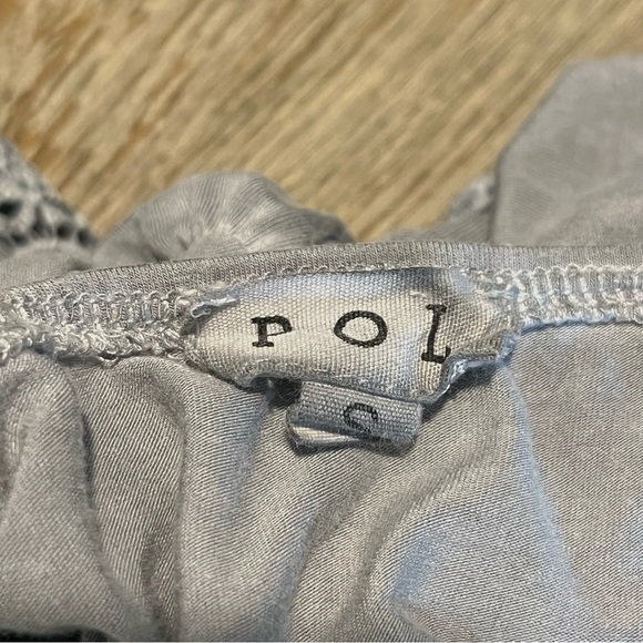 POL Gray Ruffle Hemmed Lace Contrast Spaghetti Strap  V-Neck Tunic Top S… - Picture 7 of 7